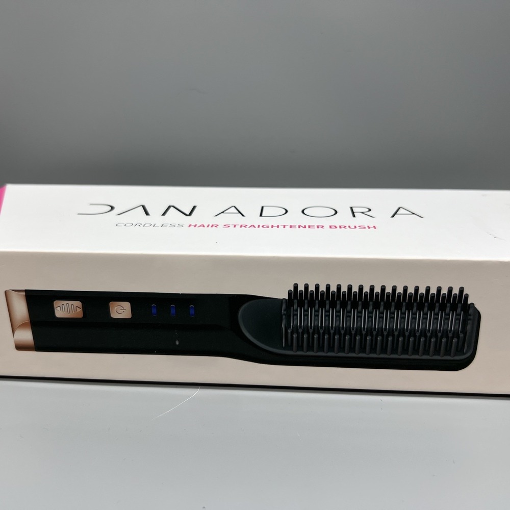 Dan Adora Cordless Hair Straightener Brush AE-506 USB Rechargeable Travel Black